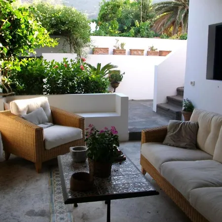 A' Riggiola 3* Stromboli